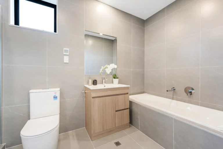 1b18-H3422680-177882781__1764708224-196844-JSP8310NEW